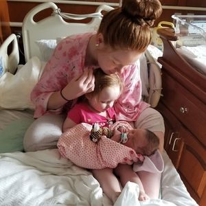 Meet your Posher, Whitney